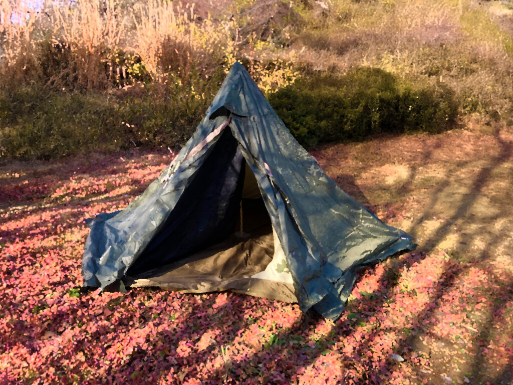 フリー素材背景【ワンポールテント】